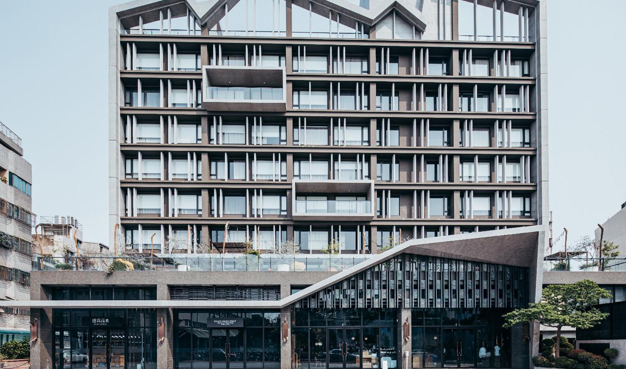 U.I.J Hotel & Hostel Тайнань Екстер'єр фото